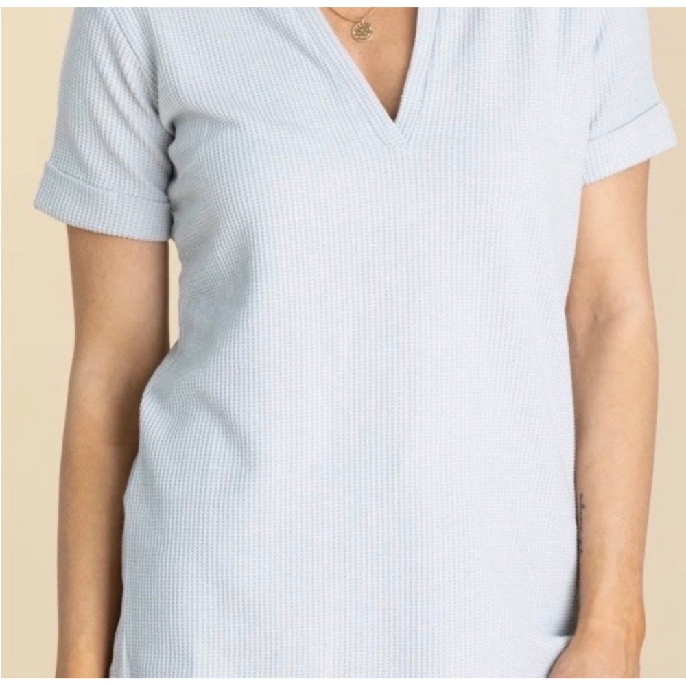 Zenana Waffle Knit V Neck Short Sleeve Top Light Grey Tee - L